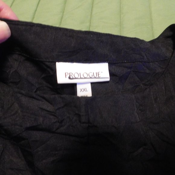 Silky black blouse by Prologue size 2X New - Picture 4 of 5